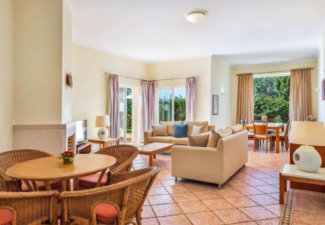 Villa à Albufeira - Villa Tulipa Negra Villa à Albufeira - Villa Tulipa Negra