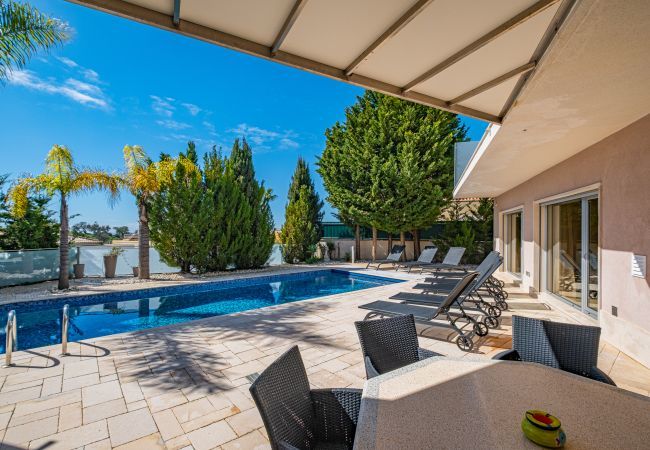Villa à Albufeira - Caripira Villa à Albufeira - Caripira