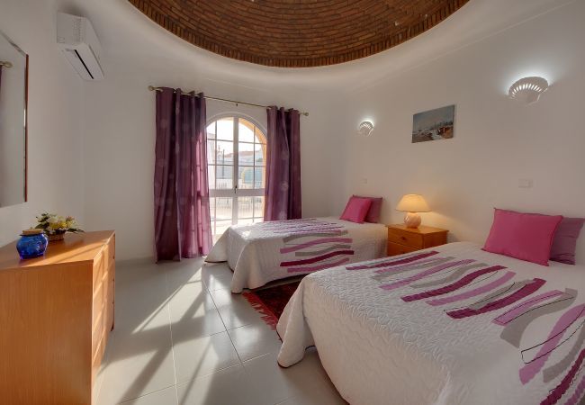 Villa in Albufeira - Villa Arines Villa in Albufeira - Villa Arines