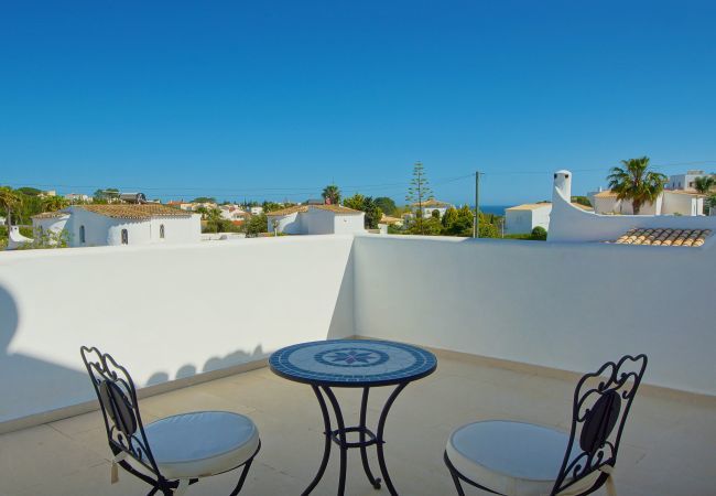 Villa in Albufeira - Casa dos Amigos by Popular Villas Villa in Albufeira - Casa dos Amigos by Popular Villas