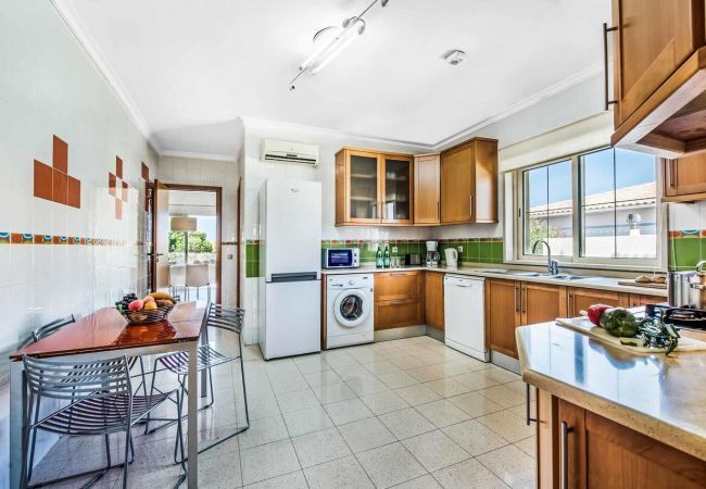 Villa in Albufeira - Villa Altair by Popular Villas Villa in Albufeira - Villa Altair by Popular Villas