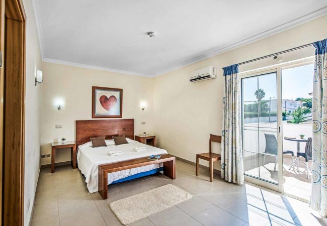 Villa in Albufeira - Villa Altair by Popular Villas Villa in Albufeira - Villa Altair by Popular Villas