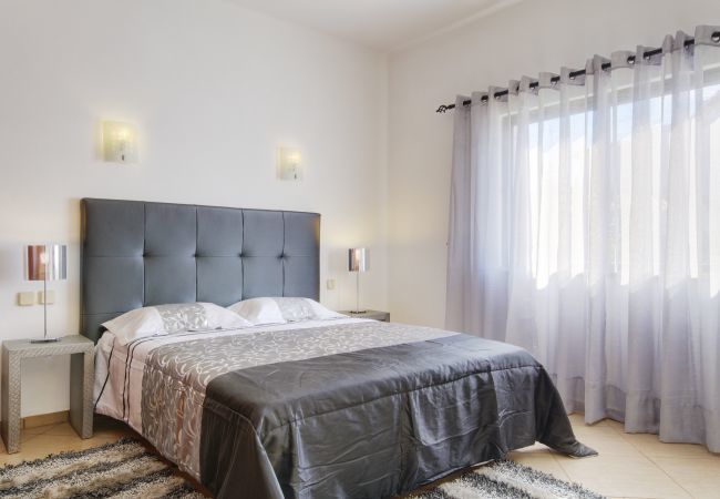 Villa in Albufeira - Villa Lourenço Villa in Albufeira - Villa Lourenço