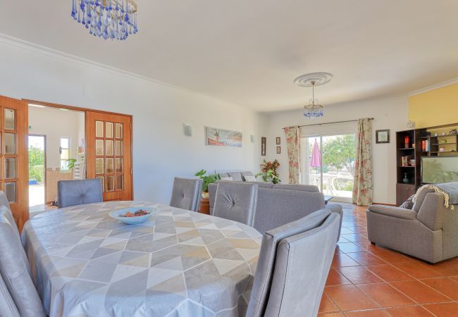 Villa in Albufeira - Villa Dois Pinheiros Villa in Albufeira - Villa Dois Pinheiros