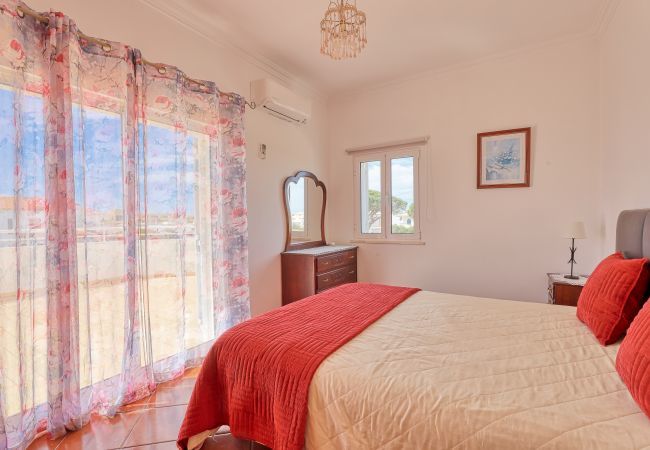 Villa in Albufeira - Villa Dois Pinheiros Villa in Albufeira - Villa Dois Pinheiros