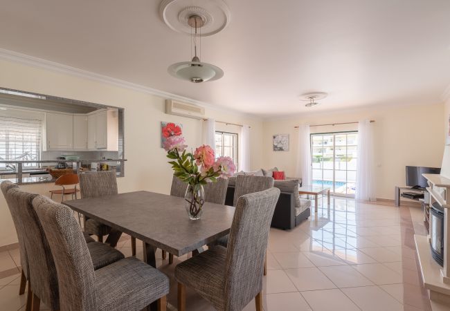 Villa in Albufeira - Villa Minerva Villa in Albufeira - Villa Minerva