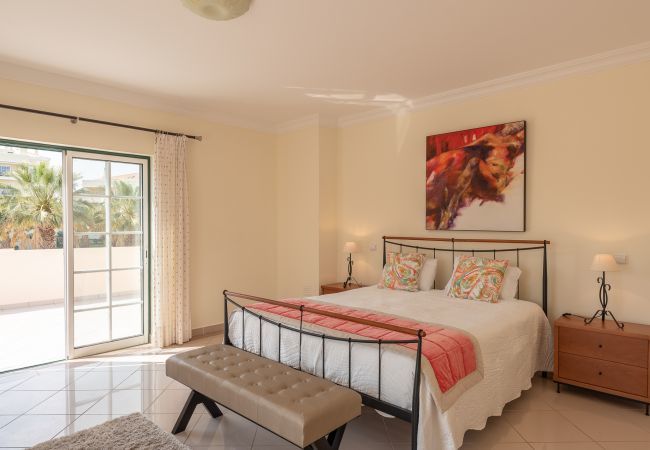 Villa in Albufeira - Villa Minerva Villa in Albufeira - Villa Minerva