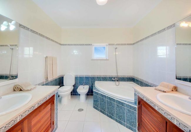 Villa in Albufeira - Villa Adele by Popular Villas Villa in Albufeira - Villa Adele by Popular Villas