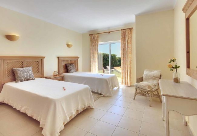 Villa in Albufeira - Villa Adele by Popular Villas Villa in Albufeira - Villa Adele by Popular Villas