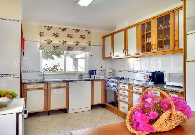 Villa in Albufeira - Villa Adele by Popular Villas Villa in Albufeira - Villa Adele by Popular Villas