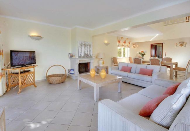 Villa in Albufeira - Villa Adele by Popular Villas Villa in Albufeira - Villa Adele by Popular Villas