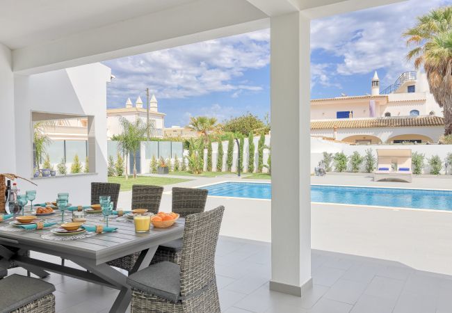 Villa in Albufeira - Villa Sequeira Villa in Albufeira - Villa Sequeira