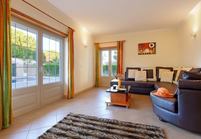 Villa in Olhos D´Água - Villa Luana Villa in Olhos D´Água - Villa Luana