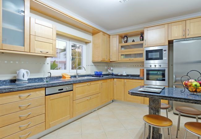 Villa in Olhos D´Água - Villa Luana Villa in Olhos D´Água - Villa Luana