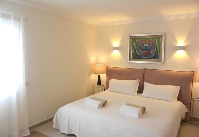 Villa in Olhos D´Água - Villa Tamarindo Villa in Olhos D´Água - Villa Tamarindo