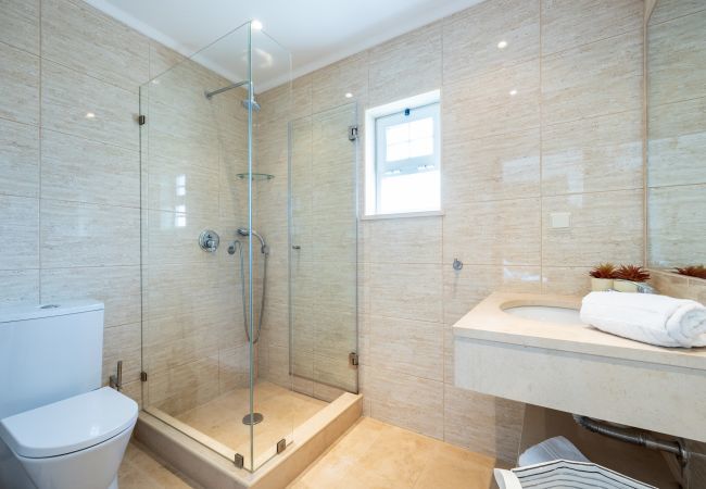 Villa in Olhos D´Água - Villa Tamarindo Villa in Olhos D´Água - Villa Tamarindo