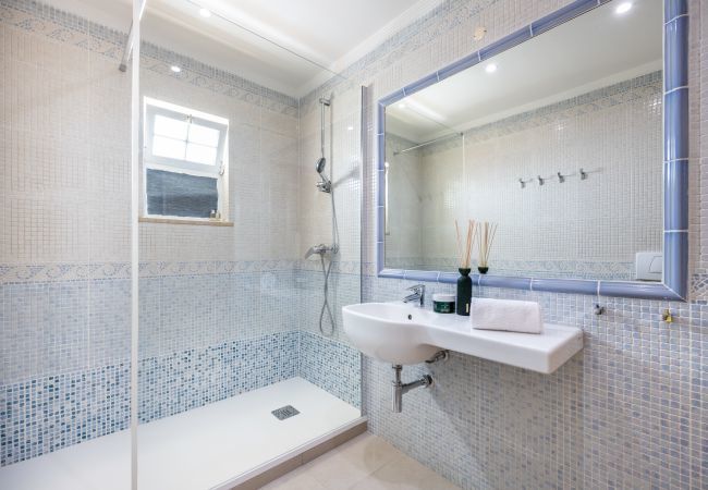 Villa in Olhos D´Água - Villa Tamarindo Villa in Olhos D´Água - Villa Tamarindo