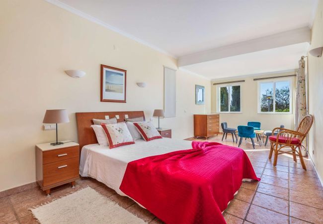 Villa in Albufeira - Villa Tulipa Negra Villa in Albufeira - Villa Tulipa Negra