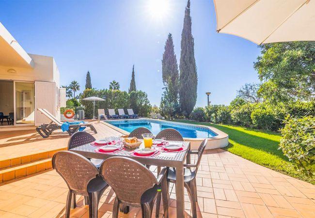 Villa in Albufeira - Villa Tulipa Negra Villa in Albufeira - Villa Tulipa Negra