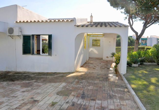 Villa in Vilamoura - Villa Silveira Villa in Vilamoura - Villa Silveira