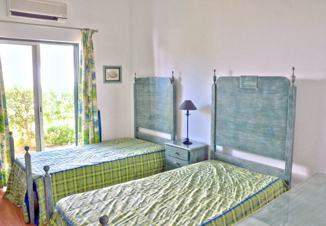 Villa in Vilamoura - Villa Silveira Villa in Vilamoura - Villa Silveira