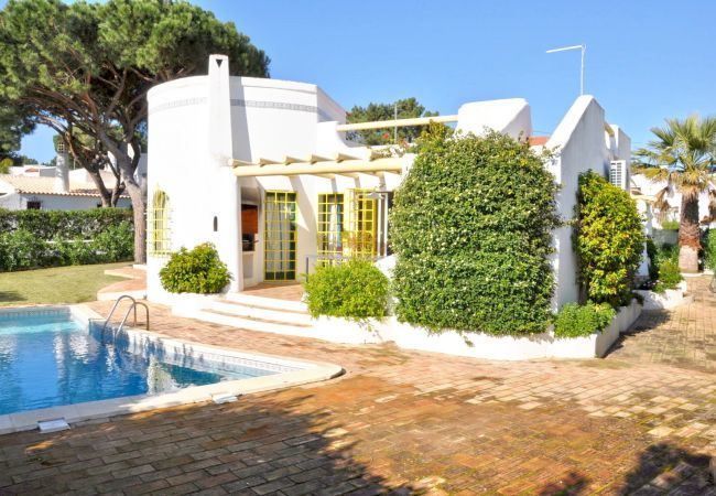 Villa in Vilamoura - Villa Silveira Villa in Vilamoura - Villa Silveira