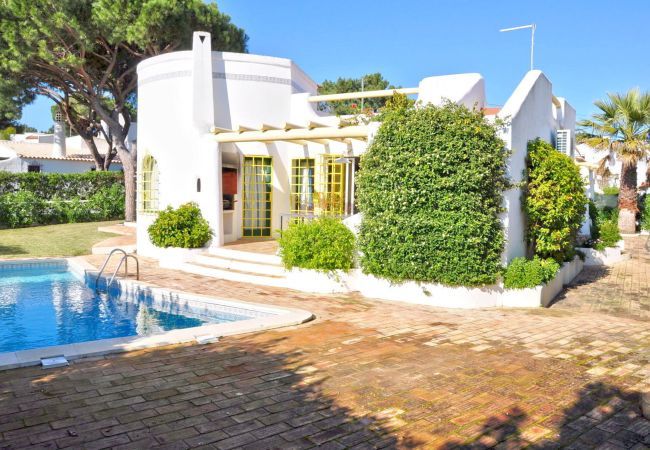 Villa in Vilamoura - Villa Silveira Villa in Vilamoura - Villa Silveira