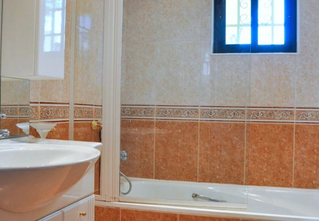Villa in Vilamoura - Villa Silveira Villa in Vilamoura - Villa Silveira