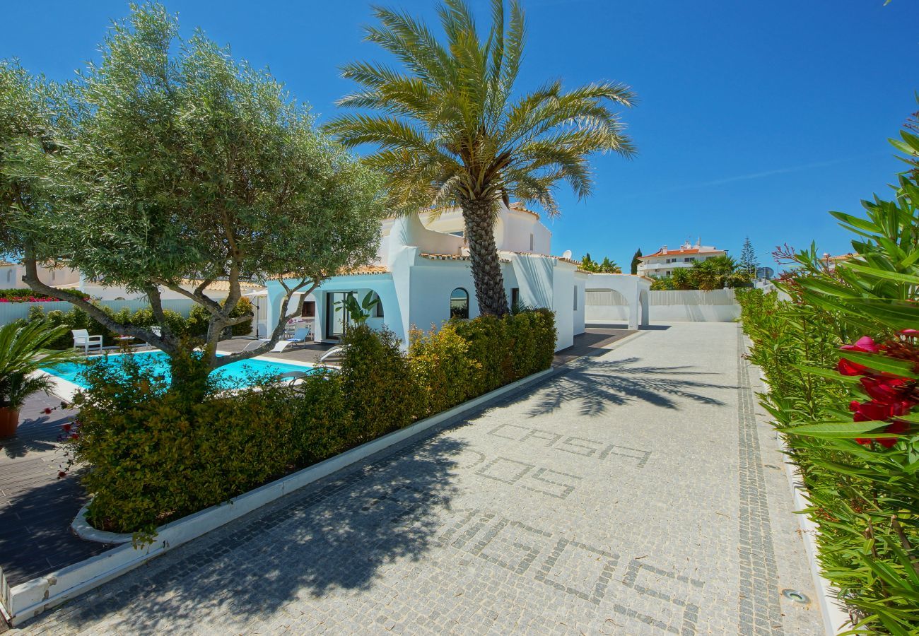 Villa in Albufeira - Casa dos Amigos by Popular Villas Villa in Albufeira - Casa dos Amigos by Popular Villas