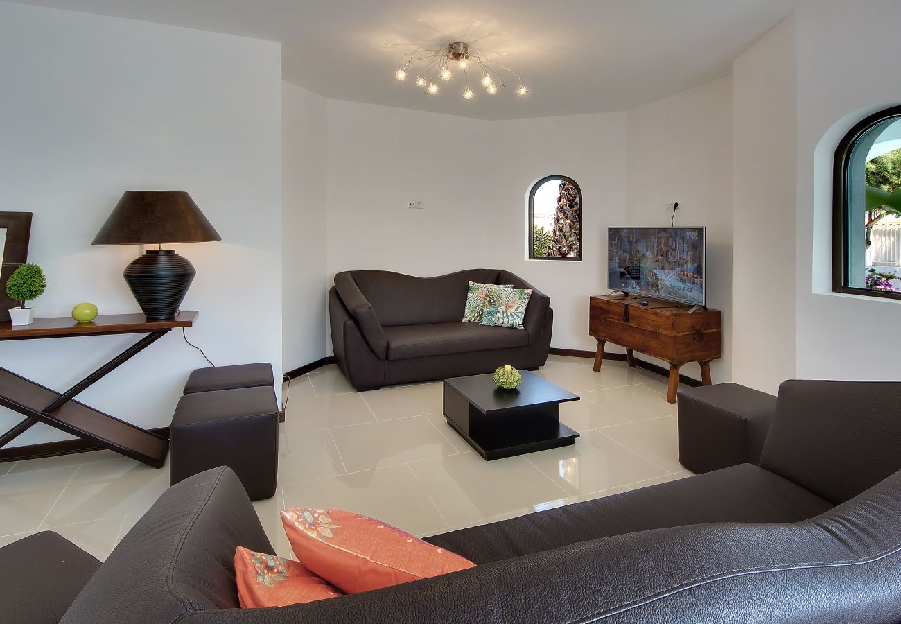 Villa in Albufeira - Casa dos Amigos by Popular Villas Villa in Albufeira - Casa dos Amigos by Popular Villas