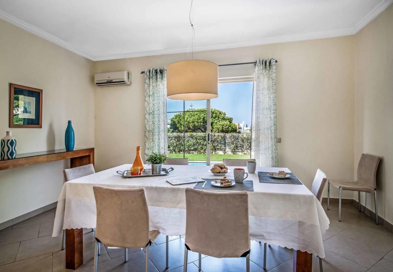 Villa in Albufeira - Villa Altair by Popular Villas Villa in Albufeira - Villa Altair by Popular Villas
