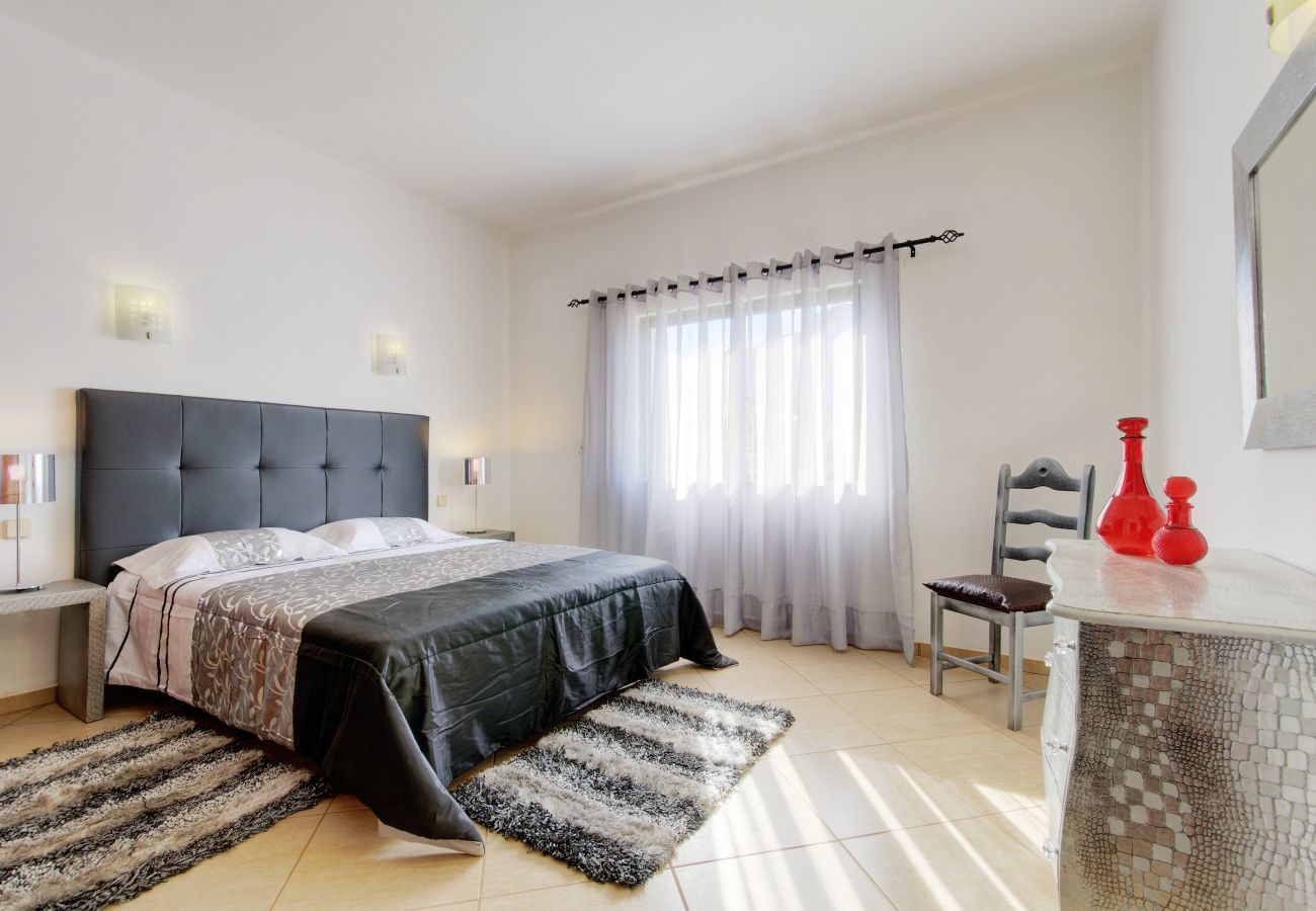 Villa in Albufeira - Villa Lourenço Villa in Albufeira - Villa Lourenço