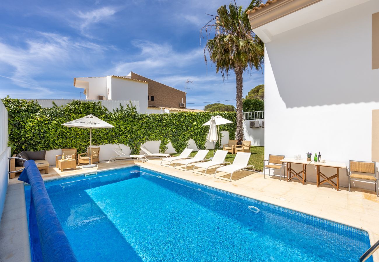 Villa in Olhos D´Água - Villa Tamarindo Villa in Olhos D´Água - Villa Tamarindo