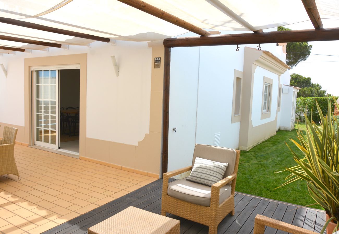 Villa in Olhos D´Água - Villa Tamarindo Villa in Olhos D´Água - Villa Tamarindo