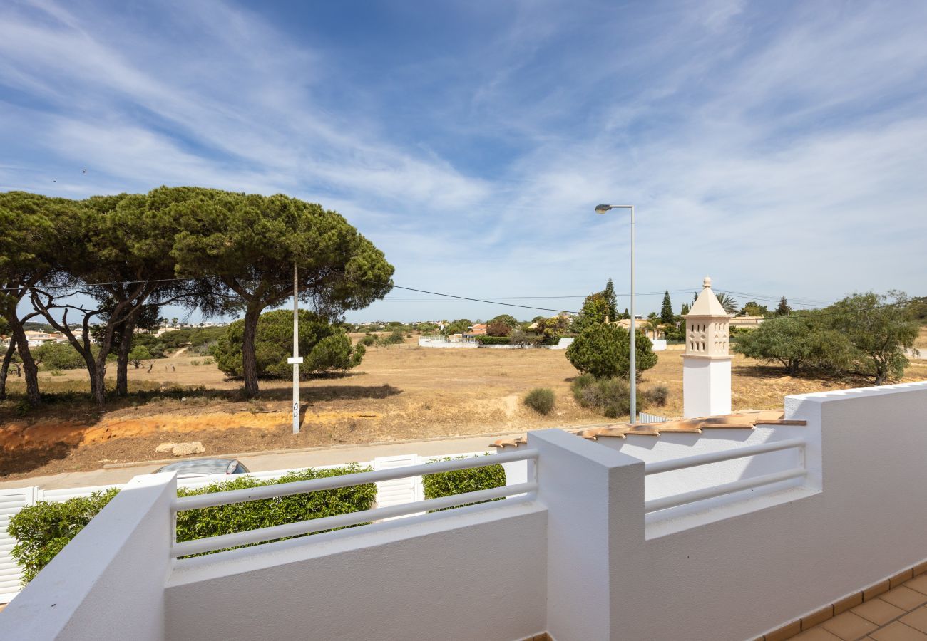 Villa in Olhos D´Água - Villa Tamarindo Villa in Olhos D´Água - Villa Tamarindo