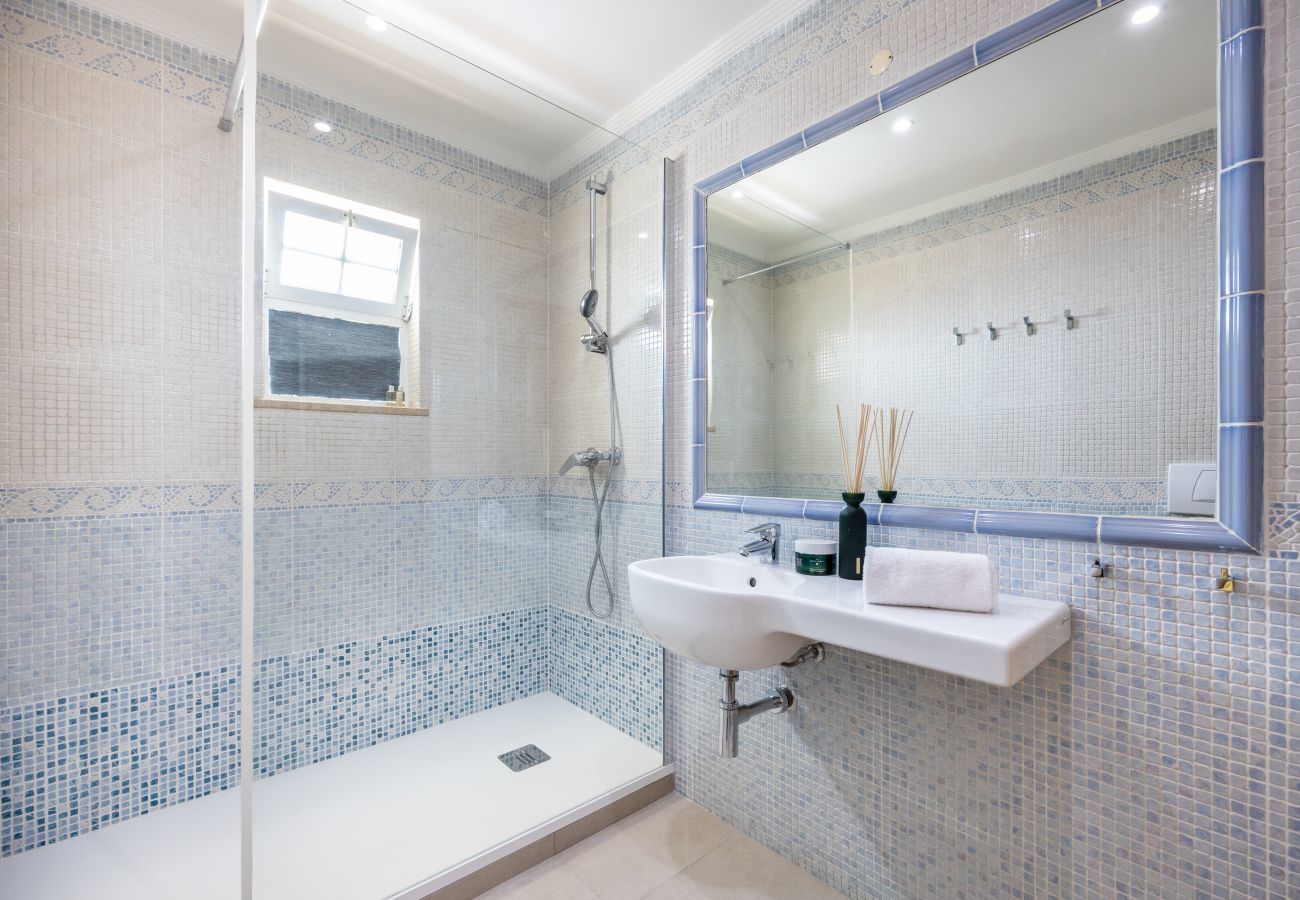 Villa in Olhos D´Água - Villa Tamarindo Villa in Olhos D´Água - Villa Tamarindo