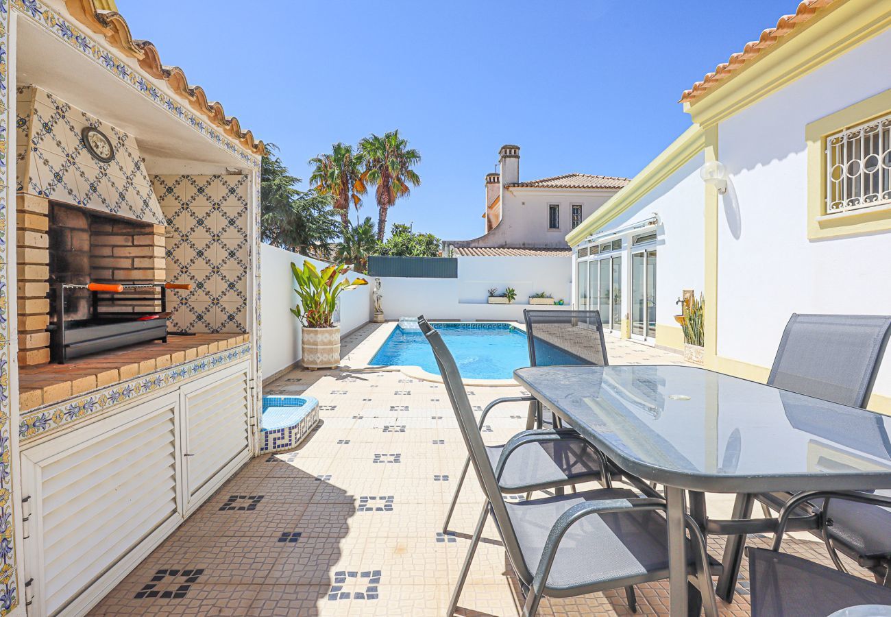 Villa in Albufeira - Villa Vivienda Rosa Villa in Albufeira - Villa Vivienda Rosa